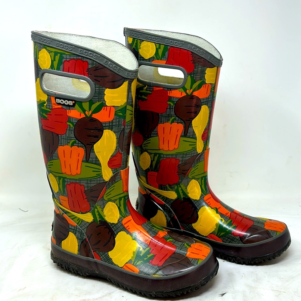 Women’s Bogs veggie rain boots size 6 - Picture 1 of 5